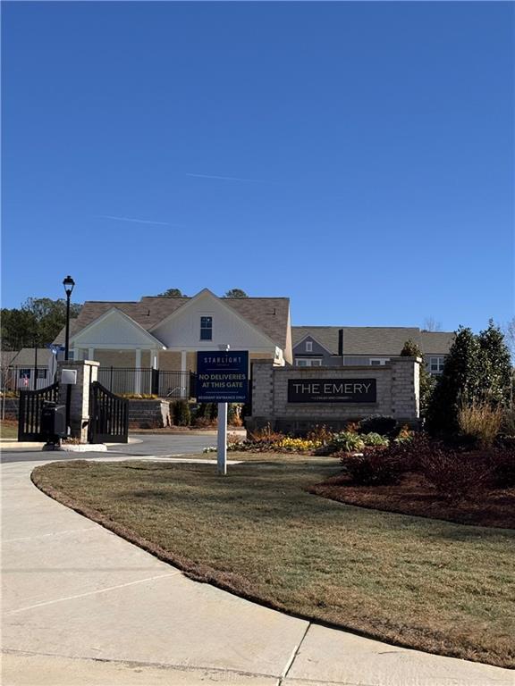 Building Photo - 323 Winton Wy