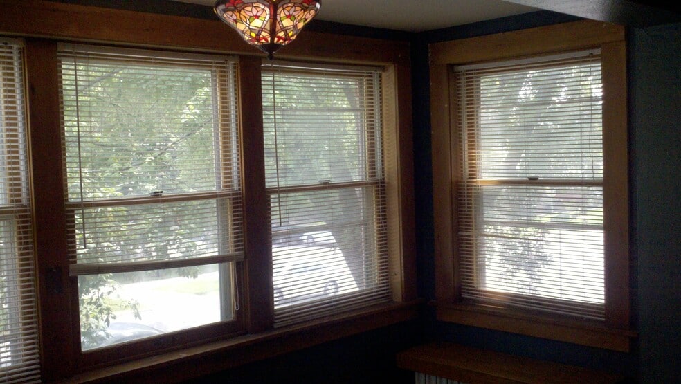 Building Photo - 430 E. Jefferson Street