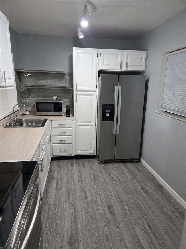 Building Photo - 8065 SW 107th Ave