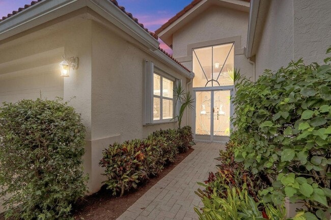 Building Photo - 9183 Bay Point Cir