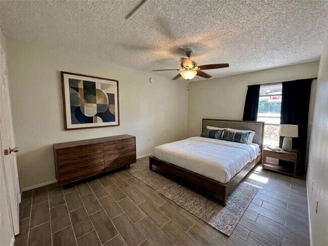 Building Photo - 3455 Countryside Blvd