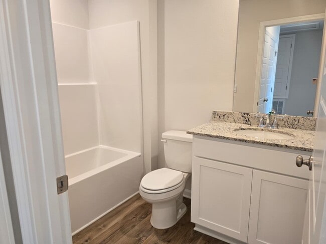 Building Photo - 190 Turpentine Dr