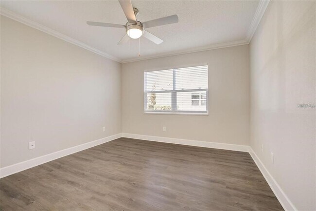 Building Photo - 2556 Woodgate Blvd