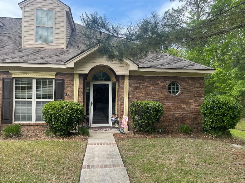 Building Photo - 214 Foxbury Square