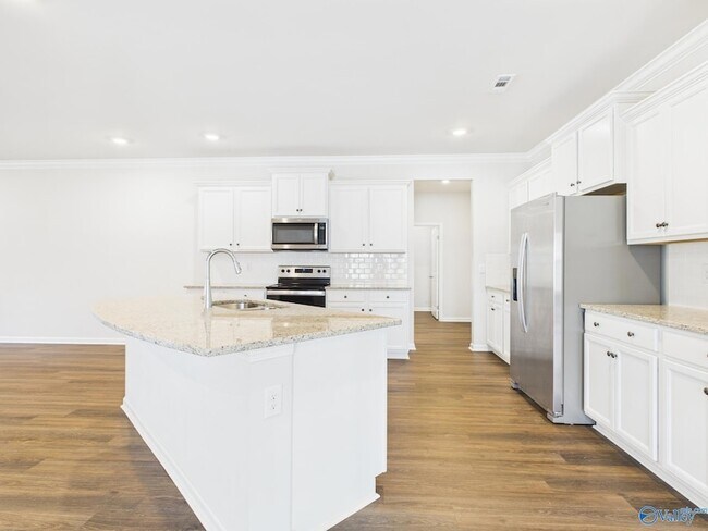 Building Photo - 157 High Leaf Dr