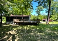 Building Photo - 118 Town Farm Rd