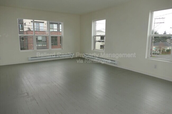 Building Photo - 3204 NW 64th St