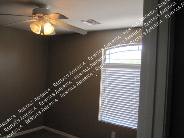 Building Photo - 12047 W Dos Rios Dr