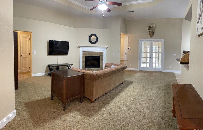 Building Photo - 6081 Dragonfly Way