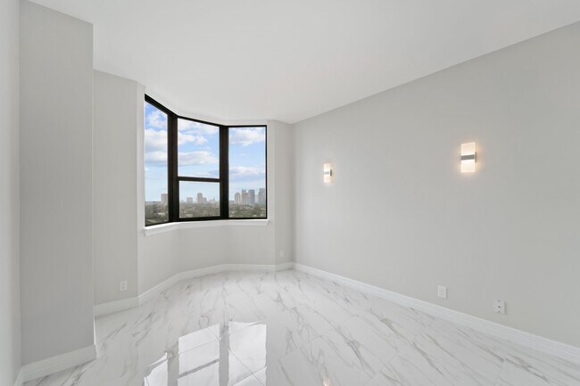 Building Photo - 651 Bering Dr