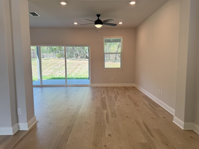 Building Photo - 141 Angel Oak Wy