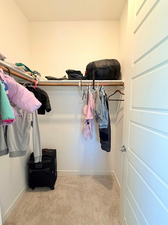 Building Photo - 5460 Spg Mountain Ln