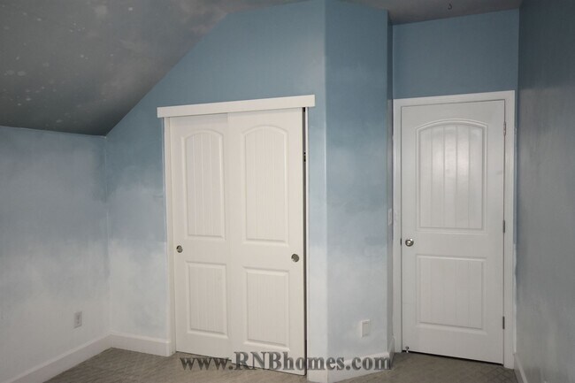 Building Photo - 1096 Provence Village Dr