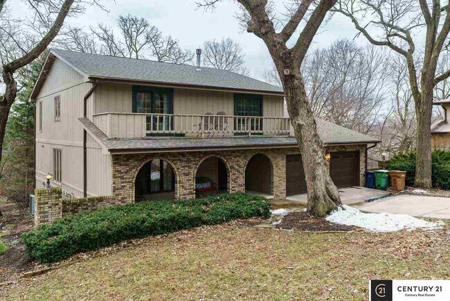 Building Photo - 845 Hidden Hills Dr