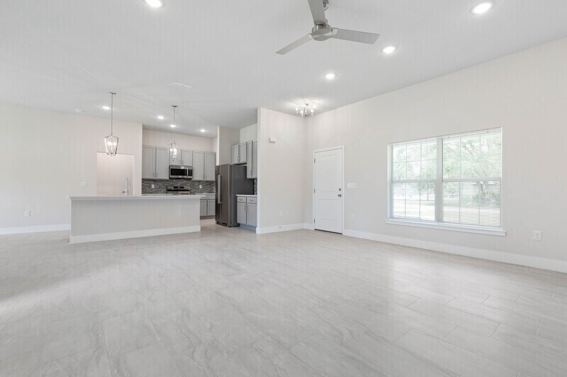 Building Photo - 30 Easterly Pl