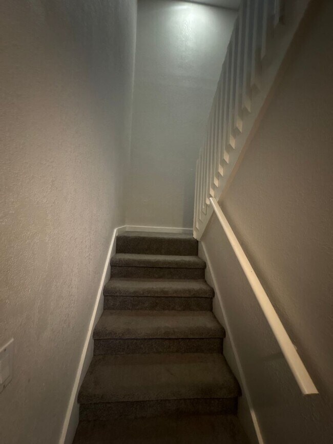 Building Photo - Spacious 3-Bedroom Condo in Cypress Woods