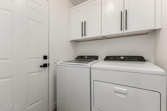 Building Photo - 705 S Monterey St