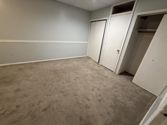 Building Photo - 368 Summerhill Rd