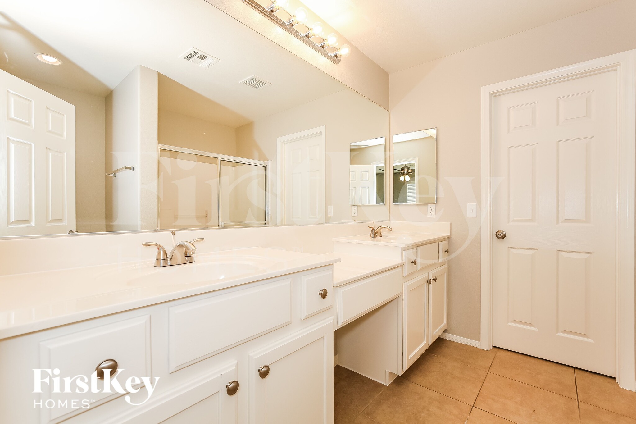 Building Photo - 8944 Amy Olivia Ave