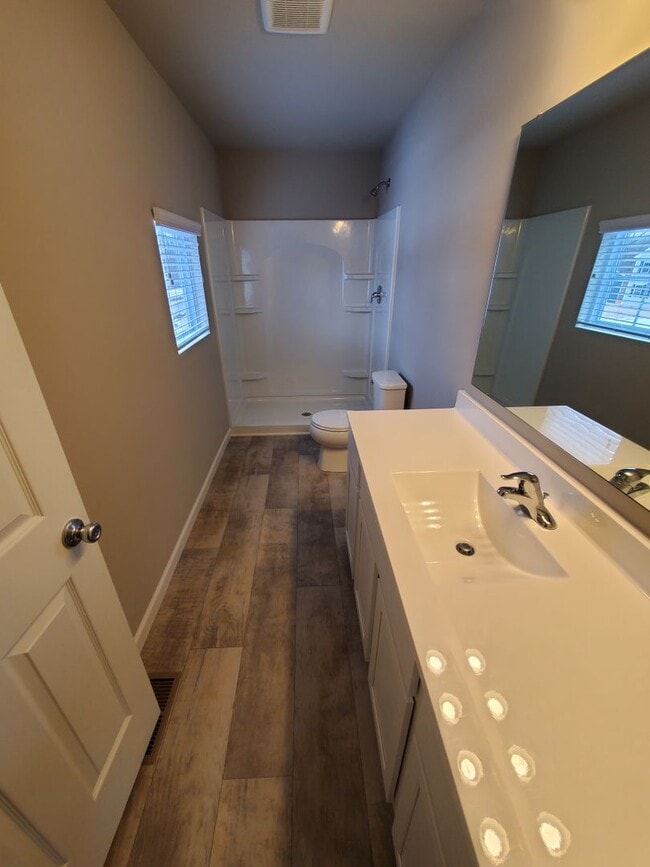Building Photo - COMING SOON!! STUNNING 4 BEDROOM HOME FOR ...