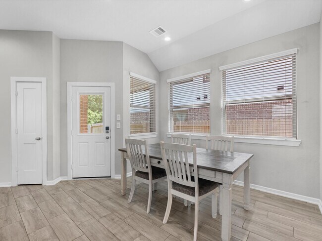 Building Photo - 731 Lacebark Elm Trl
