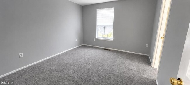 Building Photo - 2561 Robinson Pl