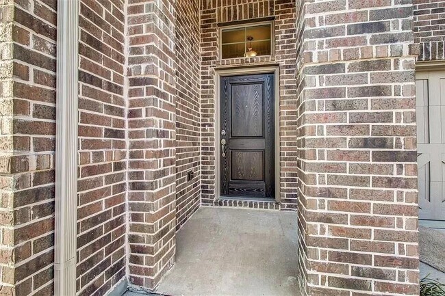 Building Photo - 6221 Hightower St