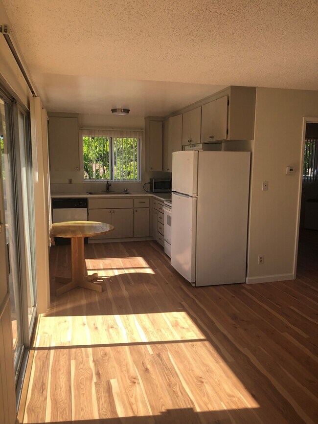 Building Photo - 497 La Conner Dr
