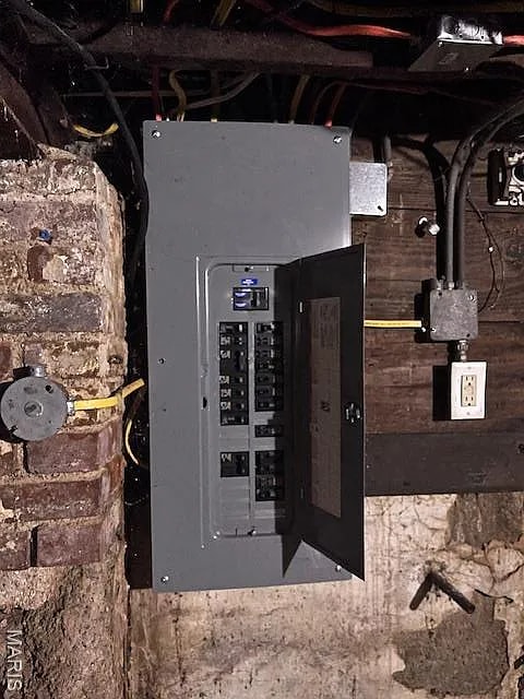 Building Photo - 4631 Oregon Ave