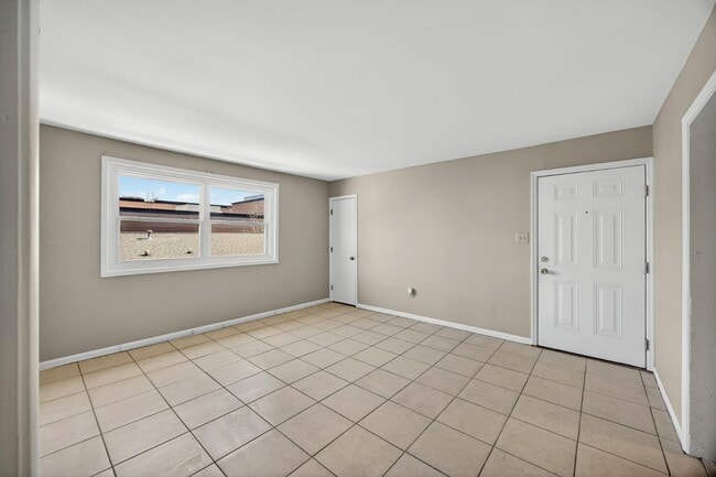 Building Photo - 129 Congress St