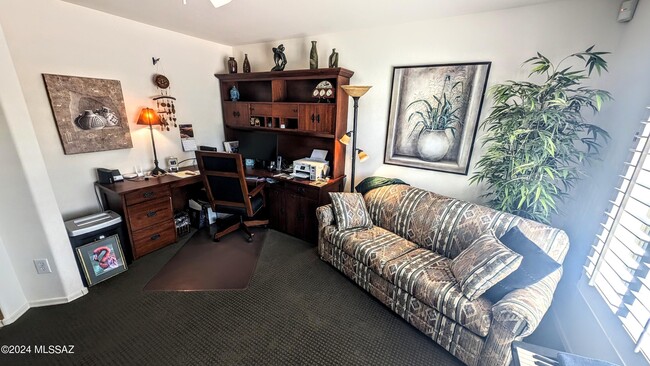 Building Photo - 39019 S Moonwood Dr