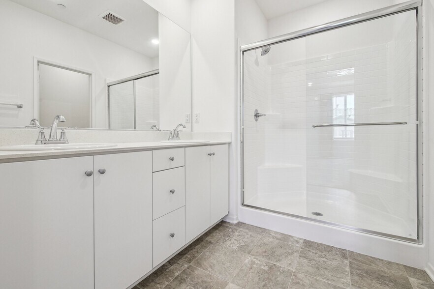 Building Photo - 5584 Kate Way