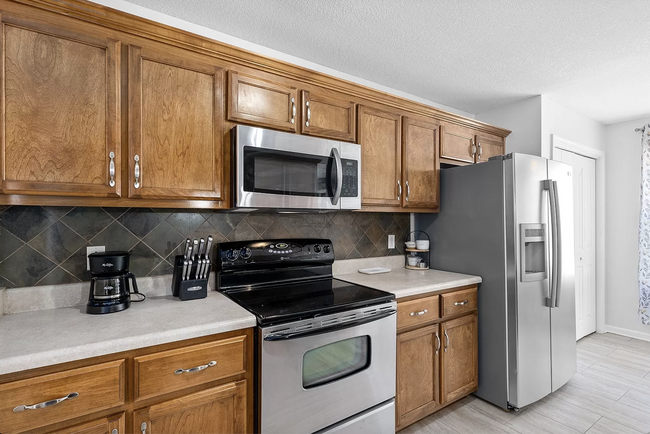 Kitchen - 1021 Glenhurst Way