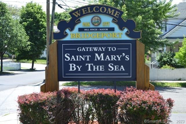 Building Photo - 33 Circular Ave