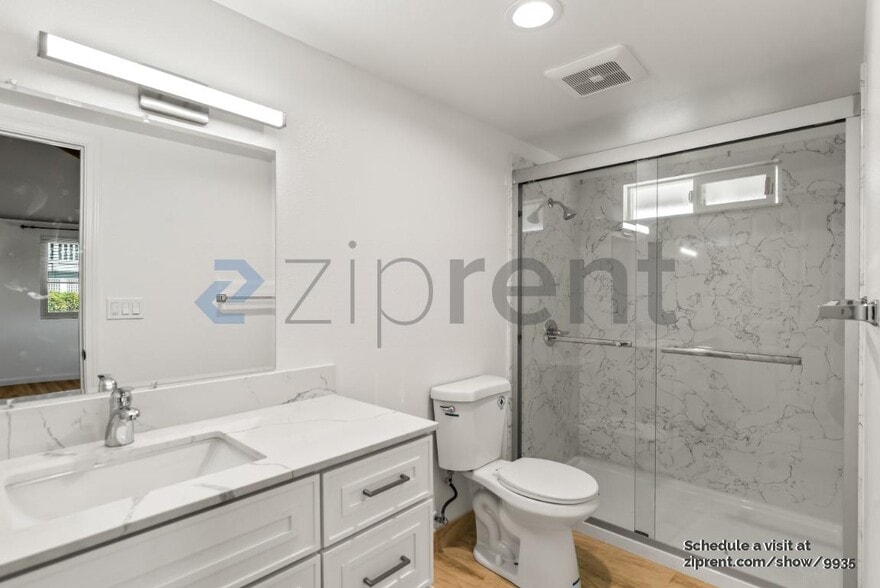 Building Photo - 10806 Hubbard Way