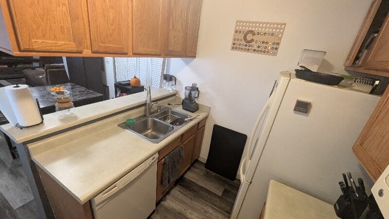 Building Photo - 7309 W Hampden Ave