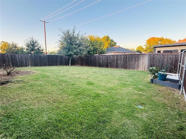 Building Photo - 6820 Elm St