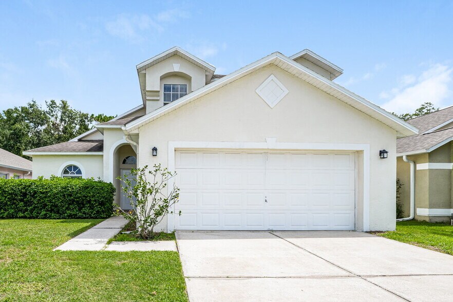 Primary Photo - 30703 Tremont Dr