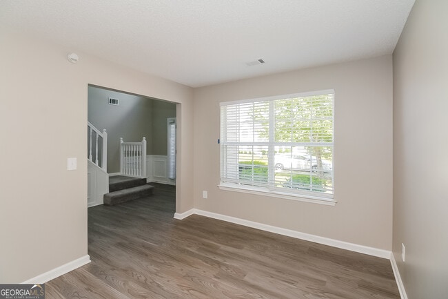 Building Photo - 6462 Dekeon Dr