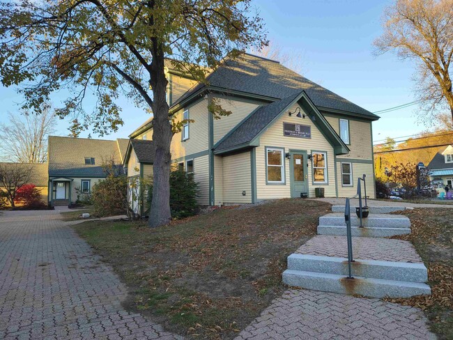 Building Photo - 386 Union Ave