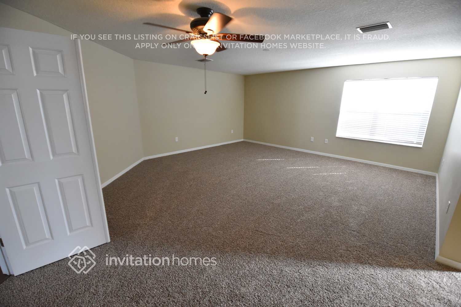 Building Photo - 11135 Golden Silence Dr