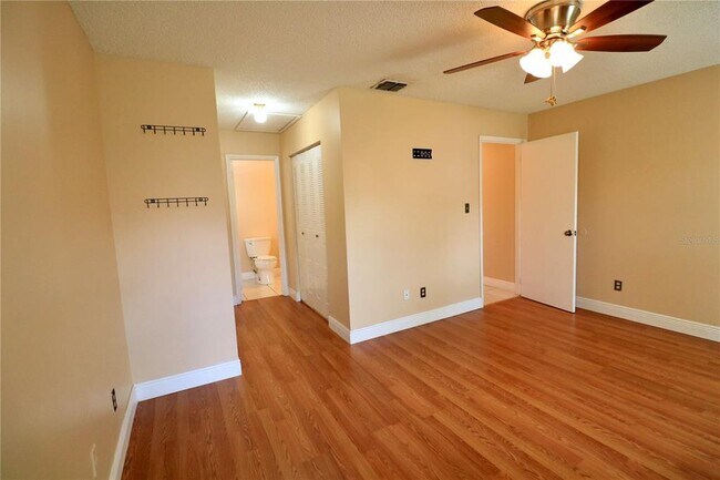 Building Photo - 10322 Manila Bay Dr