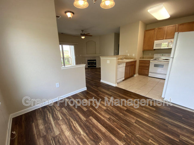 Building Photo - 4645 Hahns Peak Dr