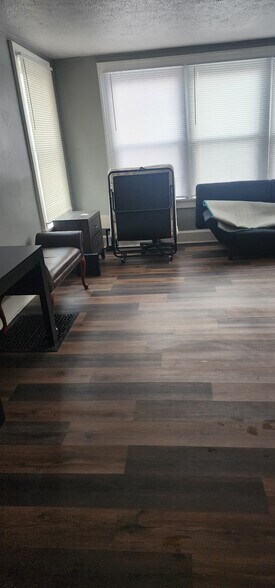 Building Photo - 1416 Auburn St