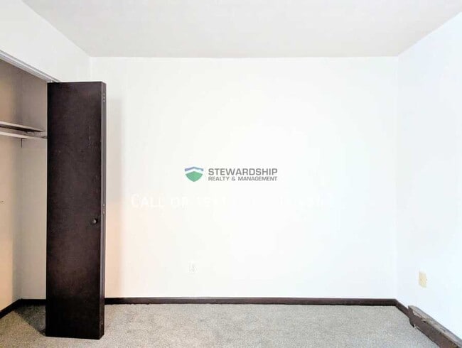 Building Photo - 310 Engadine Ct