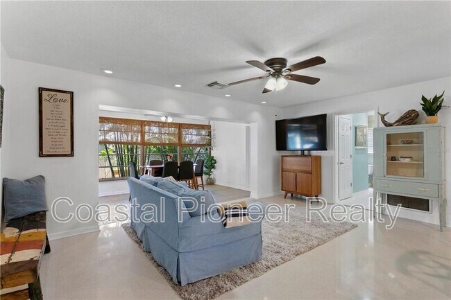 Building Photo - 232 Timberlane Dr