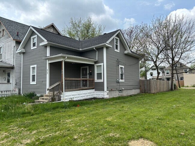 Building Photo - 33 S Princeton Ave