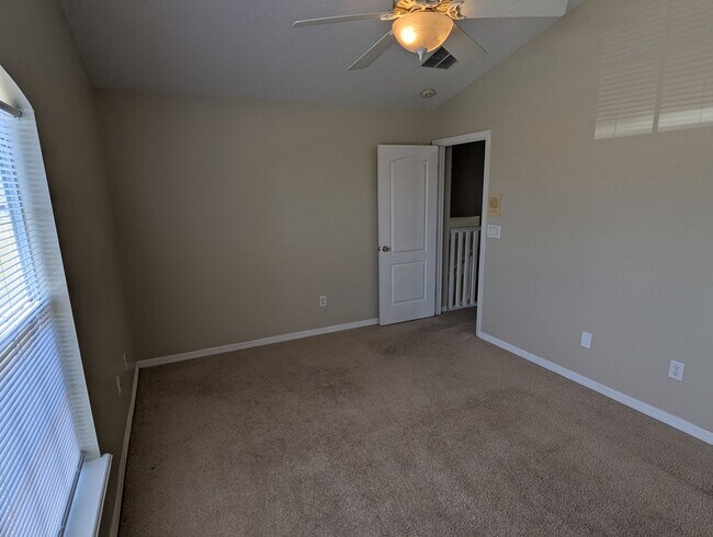 Building Photo - BEAUTIFUL 4 Bed 2.5 Bath Home For Rent in ...