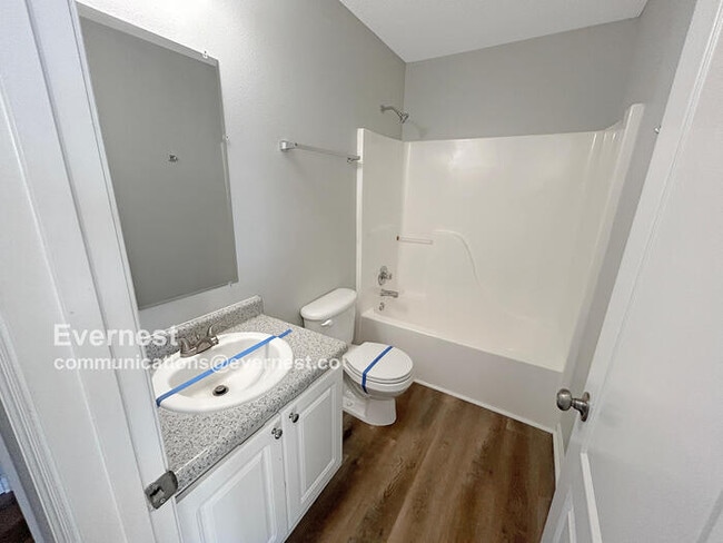 Building Photo - 144 Sandy Hollow Dr NW
