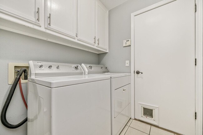 Building Photo - Gorgeous Home for Lease!